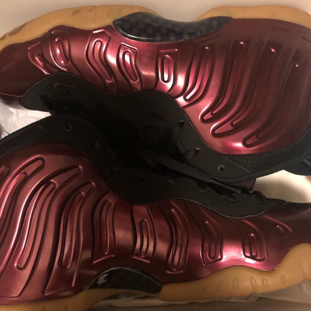 Burgundy Foamposites Grade school Sz 7